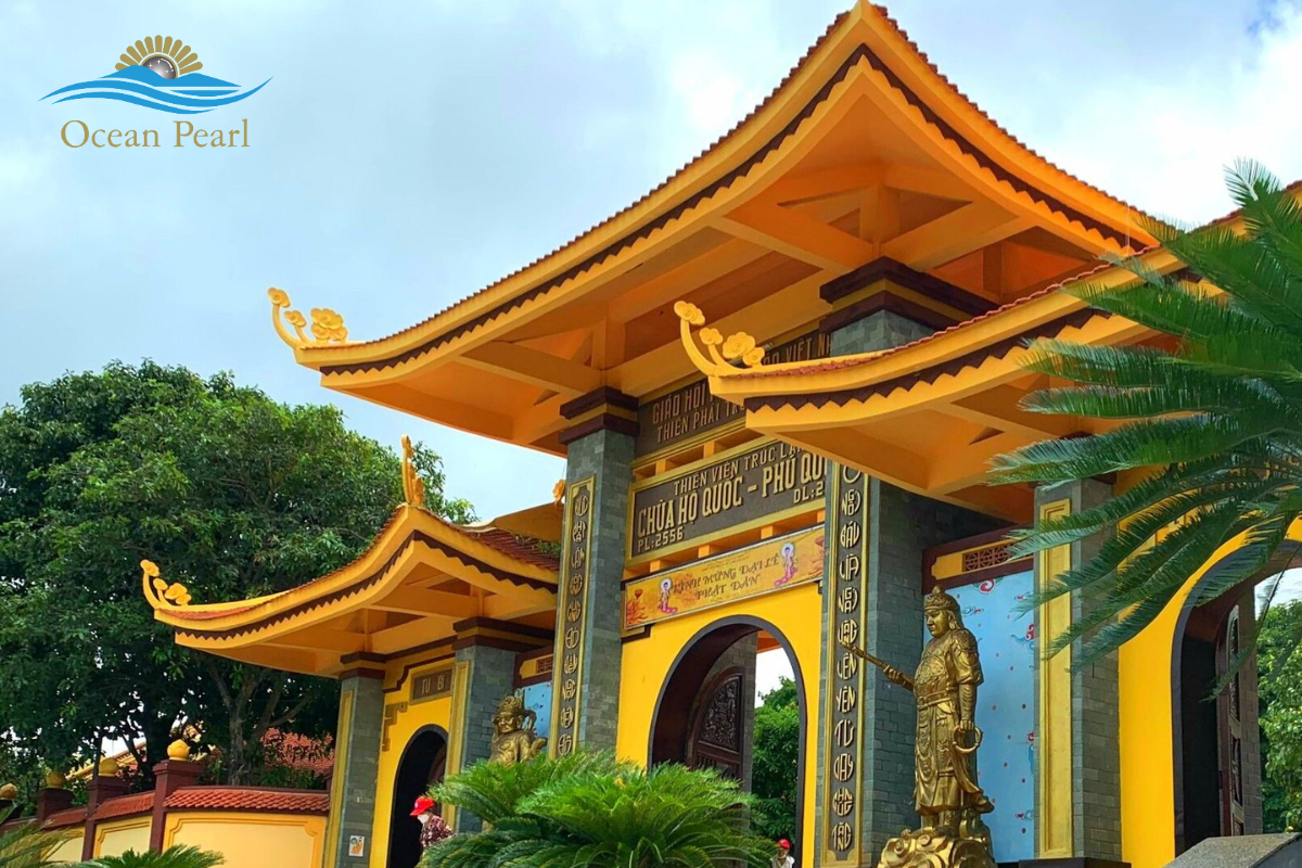 Cổng Tam Quan