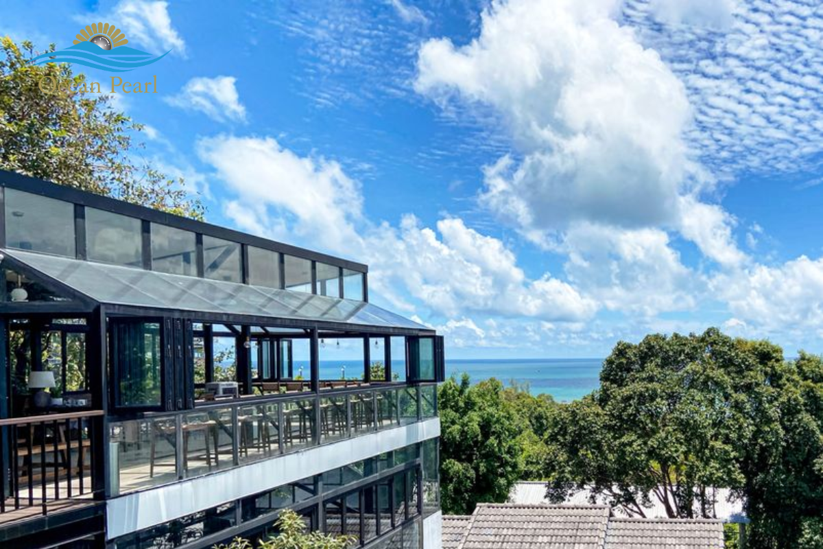 Chuồn Chuồn Bistro & Skybar